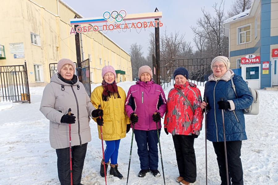 Скандинавская ходьба - это самый простой и доступный фитнес на свежем воздухе