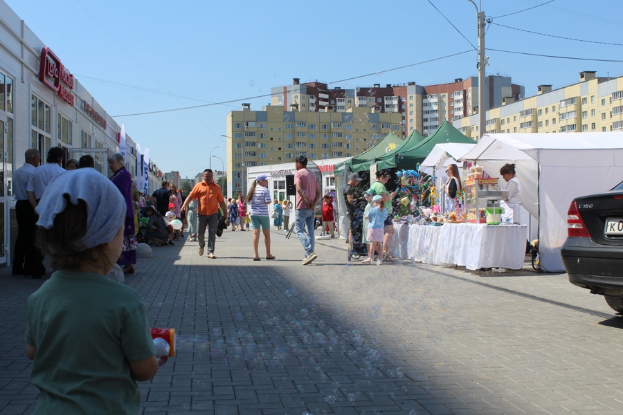 В Чебоксарах ко дню города открылась площадка для реализации продукции от сельхозпроизводителей