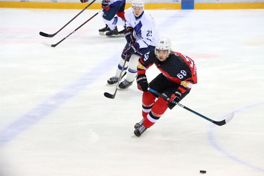 Молодежный хоккейный клуб «Сокол» провел две игры с «Тверичи-СШОР»