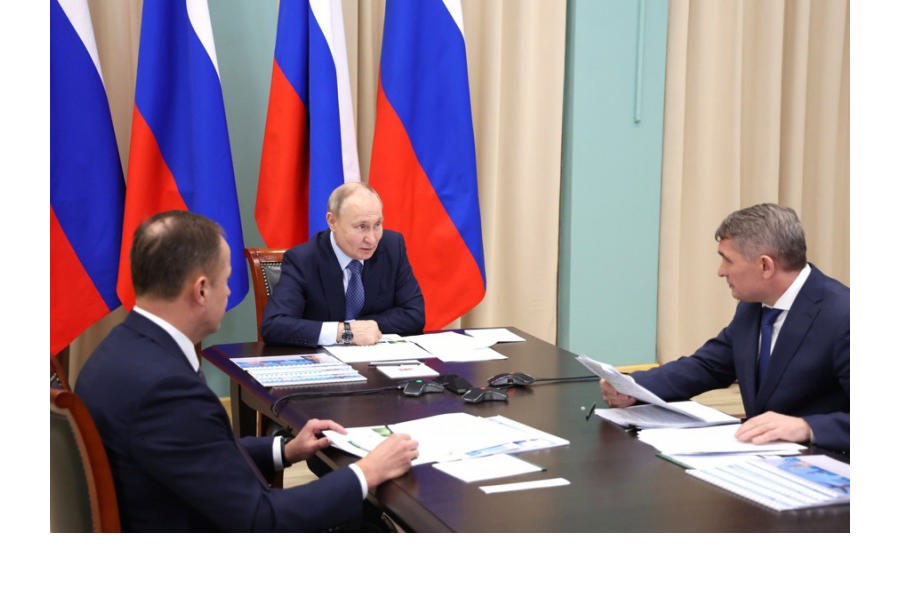 Владимир Путин  поддержал строительство распределительных сетей водоснабжения от группового водовода Батыревского, Шемуршинского и Комсомольского округов.