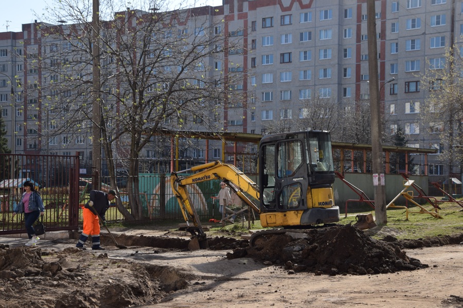 В Московском районе г. Чебоксары идет благоустройство дворовых территорий