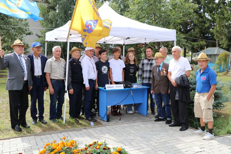 В годовщину полёта в космос Андрияна Николаева юные радиолюбители из Чувашии вышли на связь с Международной космической станцией