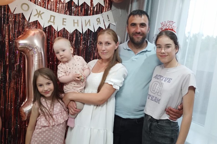 Многодетная семья из д. Старое Буяново является получателем ежемесячной денежной выплаты на 3 ребенка