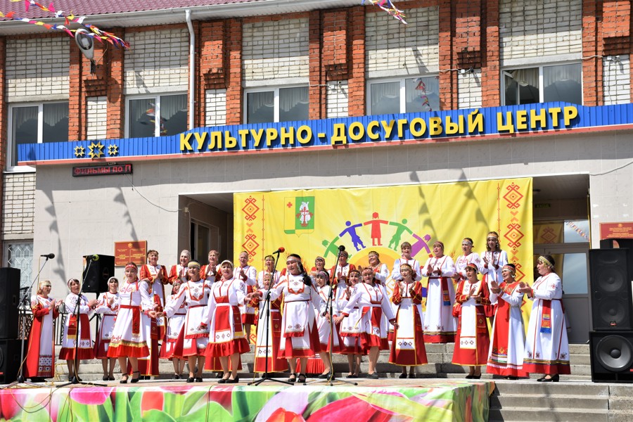 В Аликовском муниципальном округе состоялся традиционный 67-ой праздник песни, труда и спорта «Акатуй - 2023»