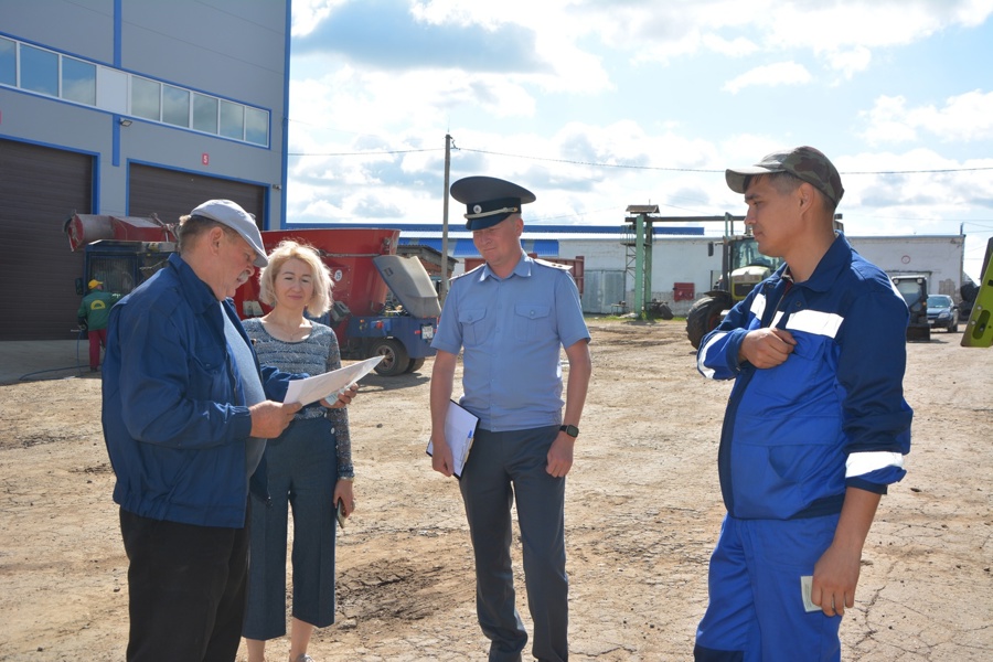 В Чебоксарском муниципального округе проходит техосмотр зерноуборочных комбайнов