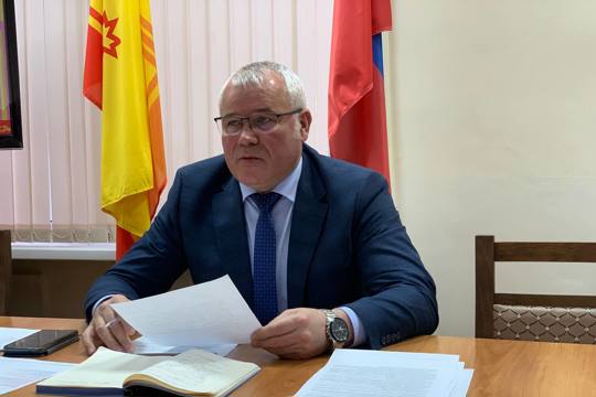 Николай Хорасев провел еженедельное совещание руководителями структурных подразделений администрации , руководителями организаций