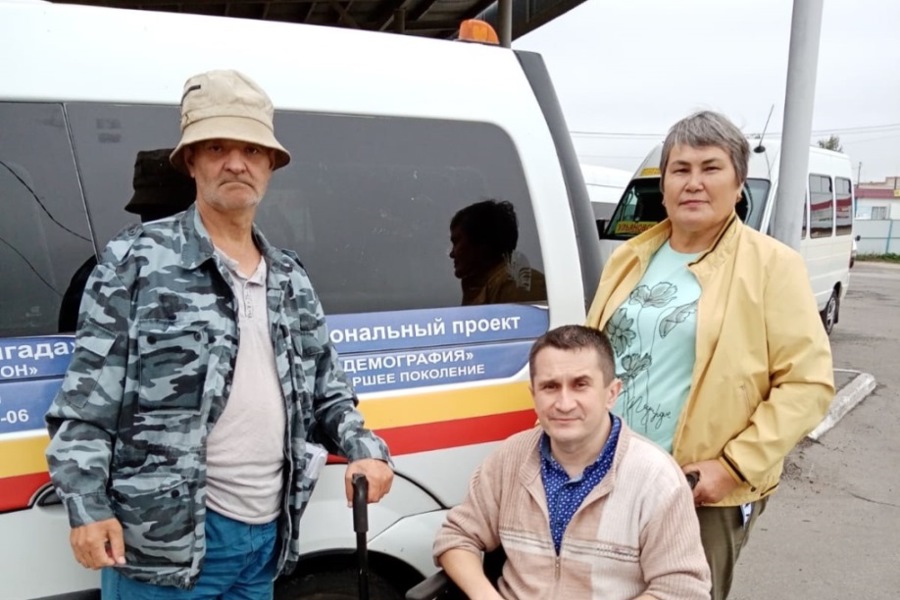 Специалистами Батыревскго центра соцобслуживания оказана помощь в сопровождении