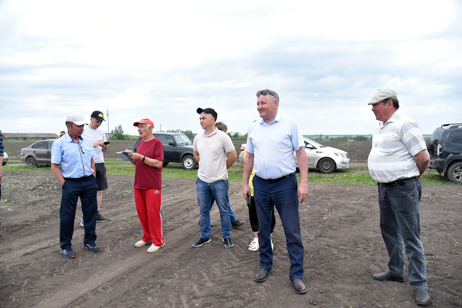 Смотр полей в Ибресинском МО