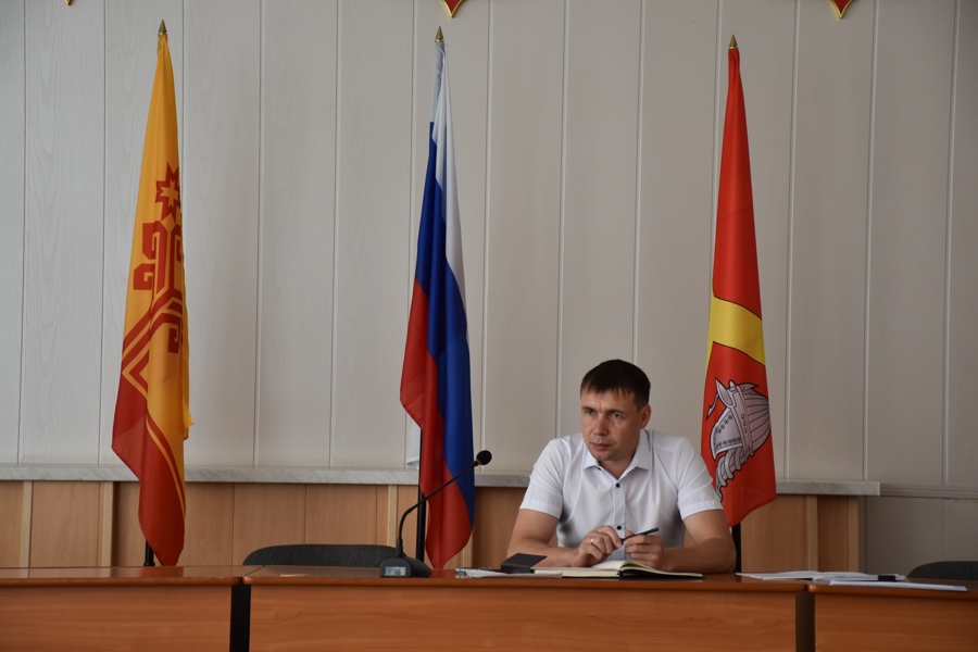 Глава муниципального округа Павел Семенов провел очередное еженедельное совещание с руководителями структурных подразделений