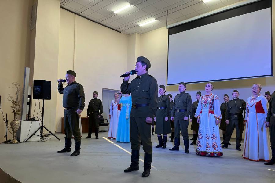Чувашский госансамбль песни и танца представил новую концертную программу «Подвиг и слава едины»