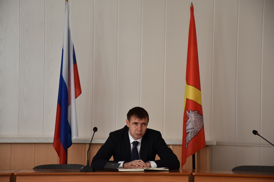 Очередное еженедельное совещание провел глава Красноармейского муниципального округа Павел Семенов