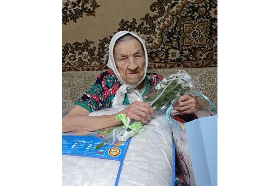 Ветеран труда Нина Орехова отметила 90-летний юбилей