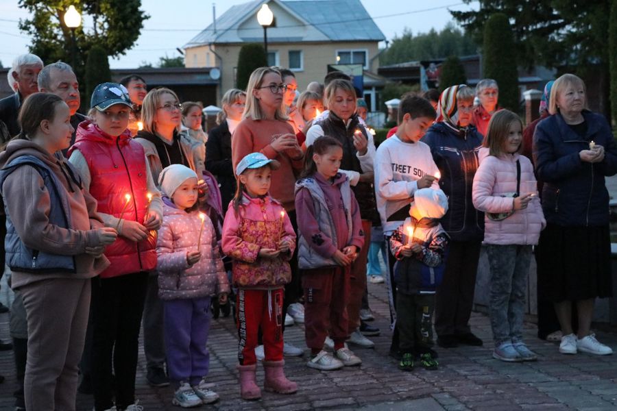 Акции «Свеча памяти» и «Всероссийская минута молчания» прошли в Музее космонавтики