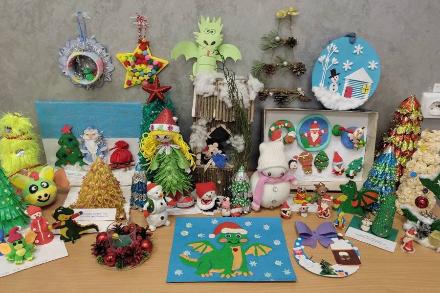 В Чебоксарской детской школе искусств №3 прошёл конкурс детского творчества «Новогодние чудеса»