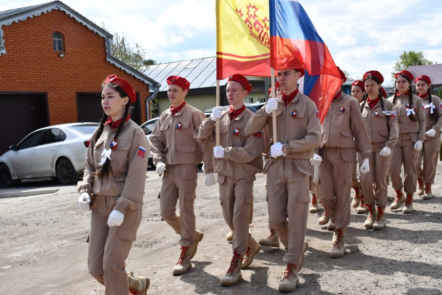 В Батыревском муниципальном округе прошла акция «Парад у дома ветерана»