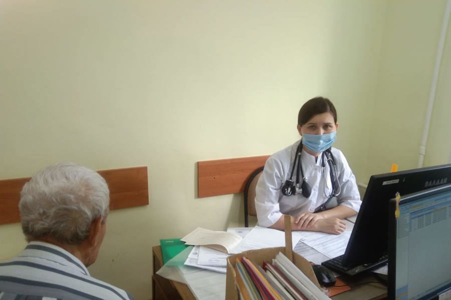 В Алатырской больнице выездной прием провел кардиолог Республиканского кардиодиспансера