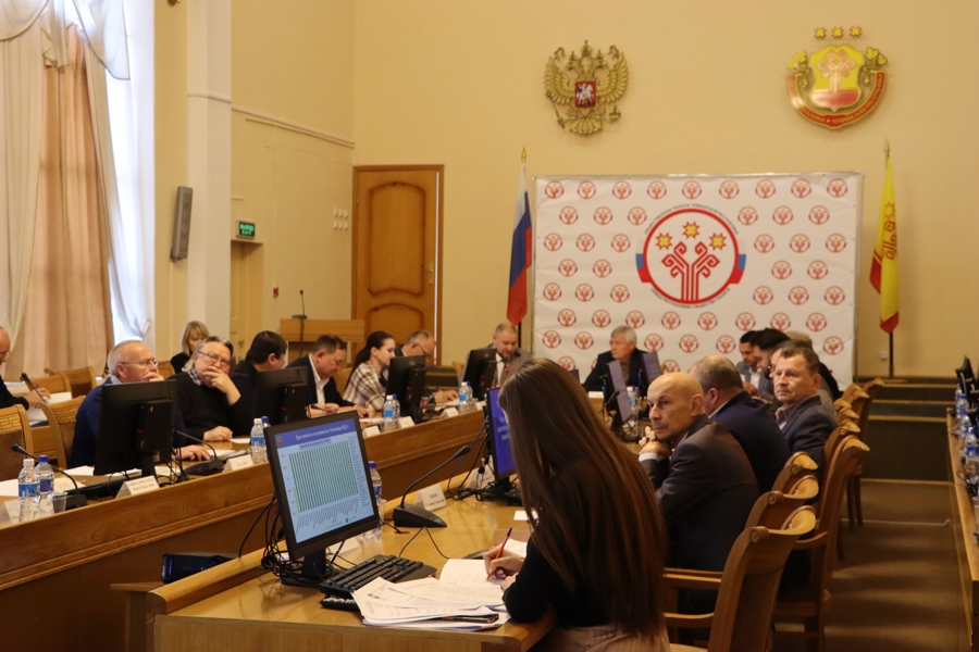 «Час с министром» строительства: в Общественной палате Чувашской Республики обсудили главные вопросы