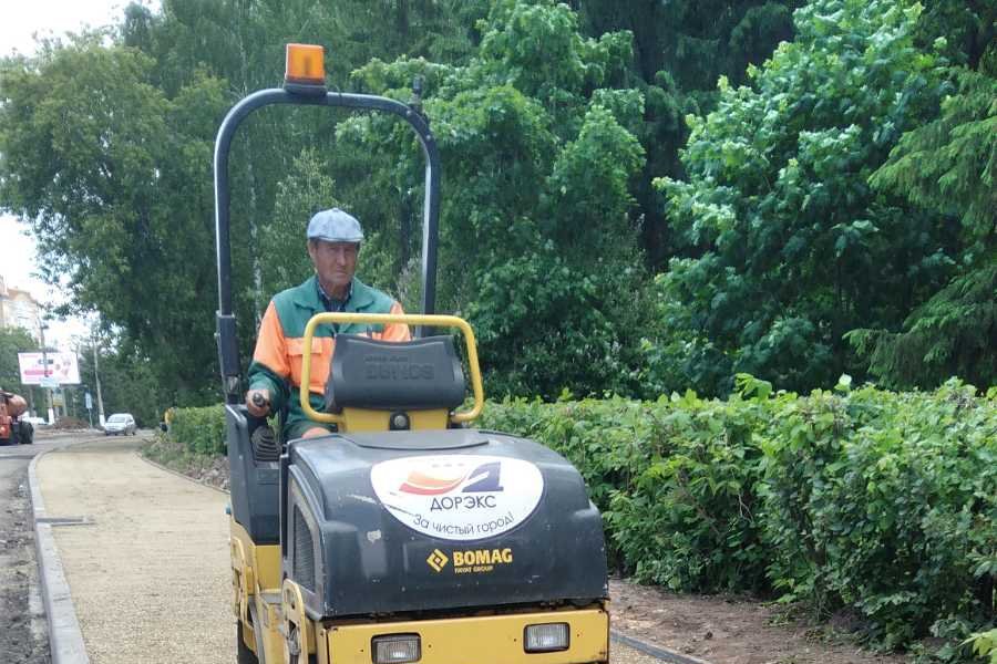 В Чебоксарах продолжается ремонт дорог в рамках национального проекта «Безопасные и качестве дороги»