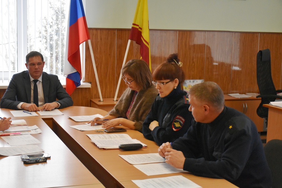 Алексей Людков провёл очередное заседание Антинаркотической комиссии в Козловском муниципальном округе