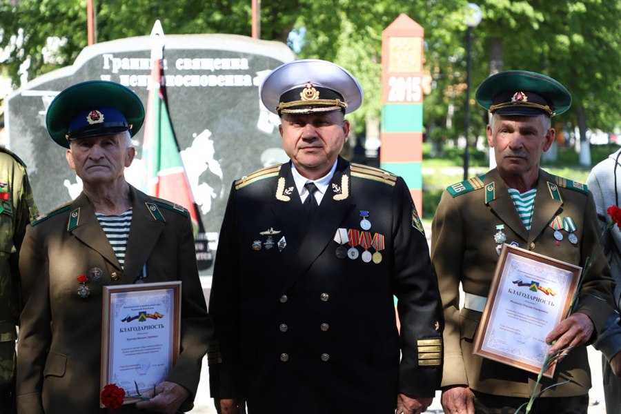 Глава Комсомольского муниципального округа принял участие в мероприятии, посвященном Дню пограничника