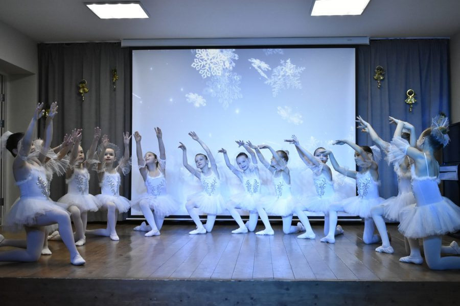 Ежегодный фестиваль праздников «Новогодний Академикс» открывает таланты