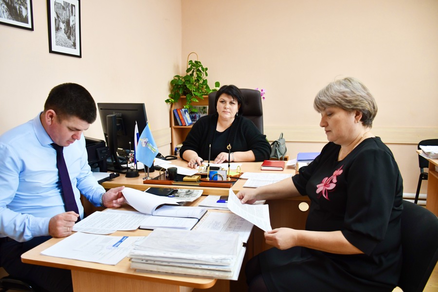 В Батыревском муниципальном округе продолжается прием заявлений на оказание государственной социальной помощи малоимущим семьям и малоимущим одиноко проживающим гражданам на основании социального контракта