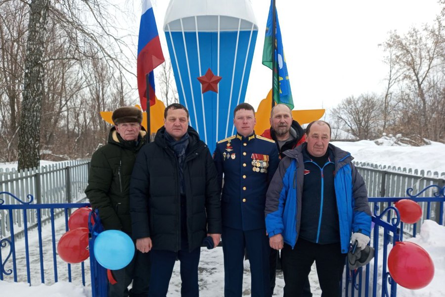 Открытие стелы воинам-десантникам всех поколений в д.Яблоновка