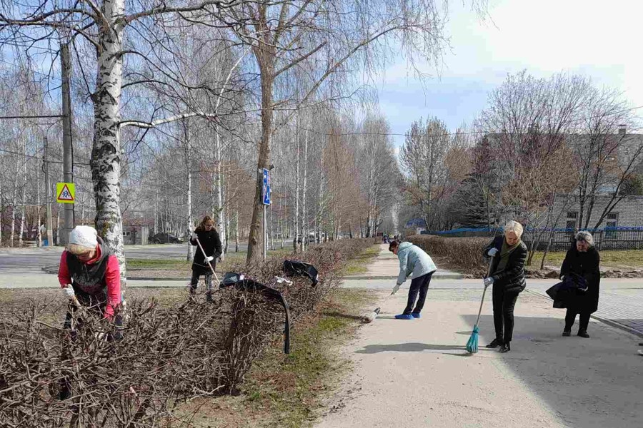 Апрельский субботник прошел в Чебоксарской ДШИ№3