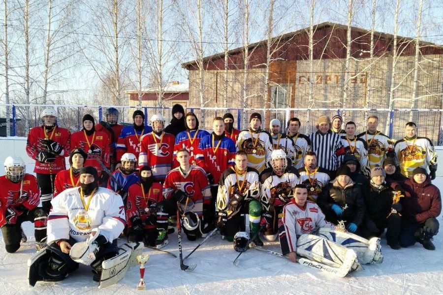 На Рождественском турнире по хоккею победила команда «Сыбаи-1»