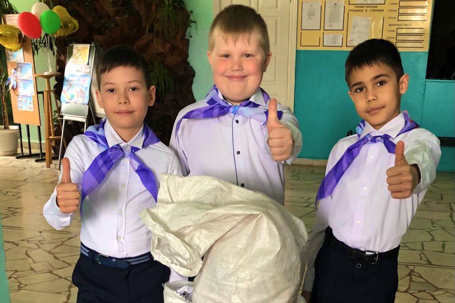 Школы Янтиковского муниципального округа принимают активное участие в акции «Сдай макулатуру – спаси дерево»