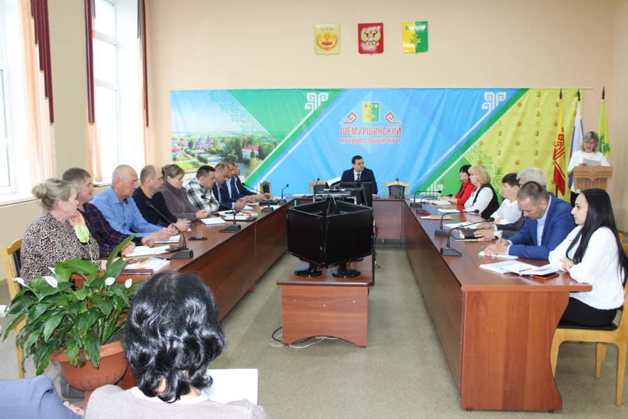 Глава Шемуршинского муниципального округа Сергей Галкин провел расширенное совещание