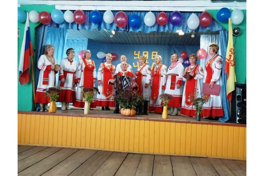 В православный праздник дня иконы Казанской божий матери жители деревни Новые Высли отметили день деревни