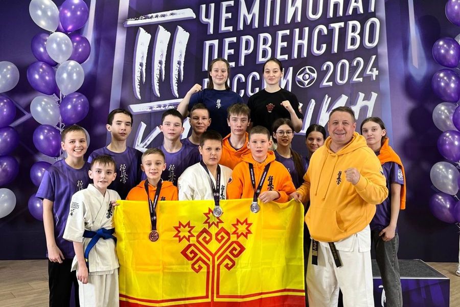 Сборная Чувашии по киокушин вернулась с медалями всероссийских соревнований