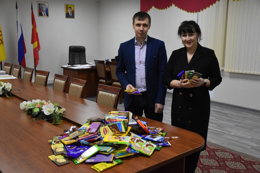 Жители Красноармейского муниципального округа приняли активное участие в новогодней акции «Шоколад — детям»