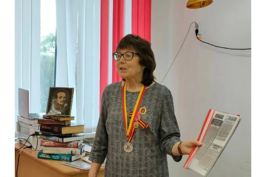 Во Всемирный день книги и авторского права новоатайские школьники встретились с писательницей Галиной Зотовой