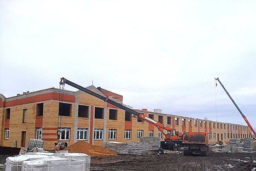Строительство школы в Янгличах по программе комплексного развития села завершено на 35%