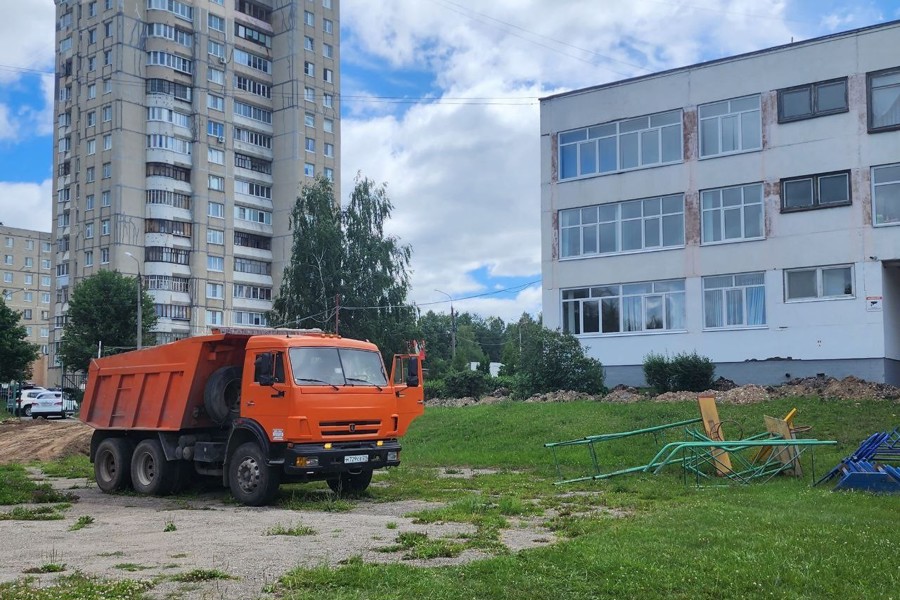 Благоустройство школьных территорий в рамках празднования 555 - летия города Чебоксары