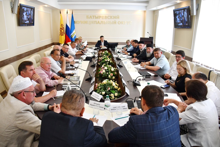 В Батыревском муниципальном округе прошло заседание Совета по межнациональным и межконфессиональным отношениям в Чувашской Республике