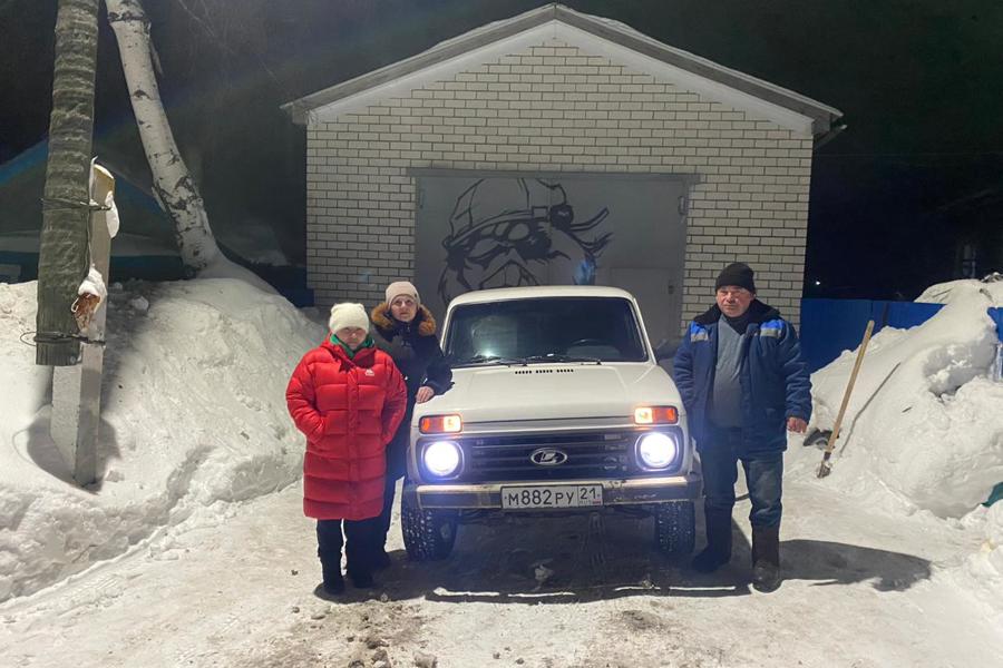 Автомобиль «Нива» на передовую передал житель деревни Новое Котяково