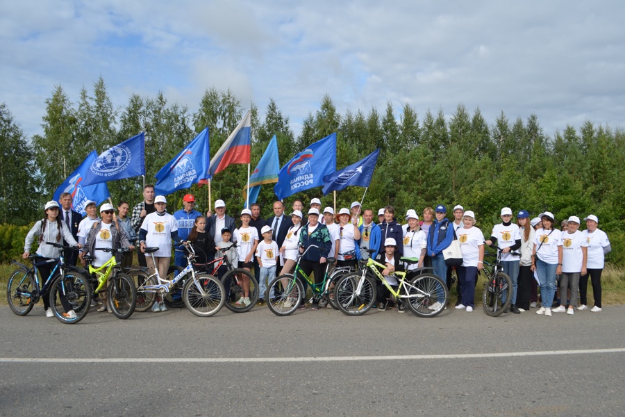 В Мариинско-Посадском округе состоялся первый велопробег по маршруту «Тропа Памяти»