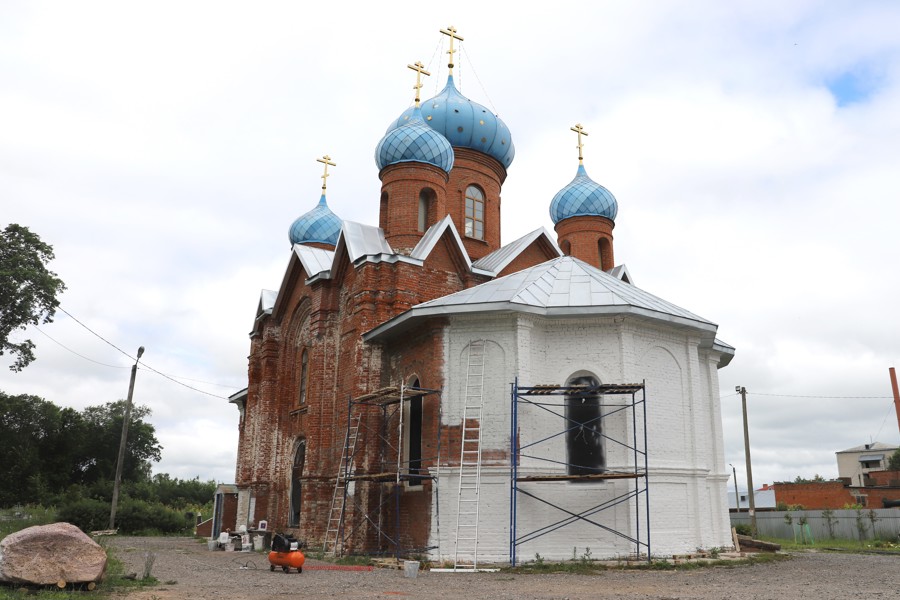 Ремонтные работы проводятся в Алексеевской церкви г. Ядрин