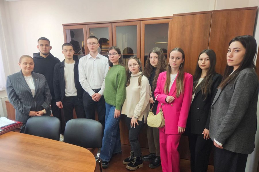 Студенты чебоксарского филиала РАНХиГС встретились с замминистра экономического развития Чувашии