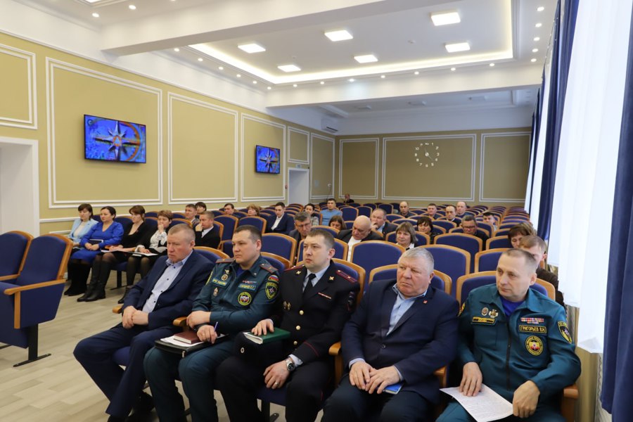 Состоялось заседание комиссии по предупреждению и ликвидации ЧС и обеспечению пожарной безопасности