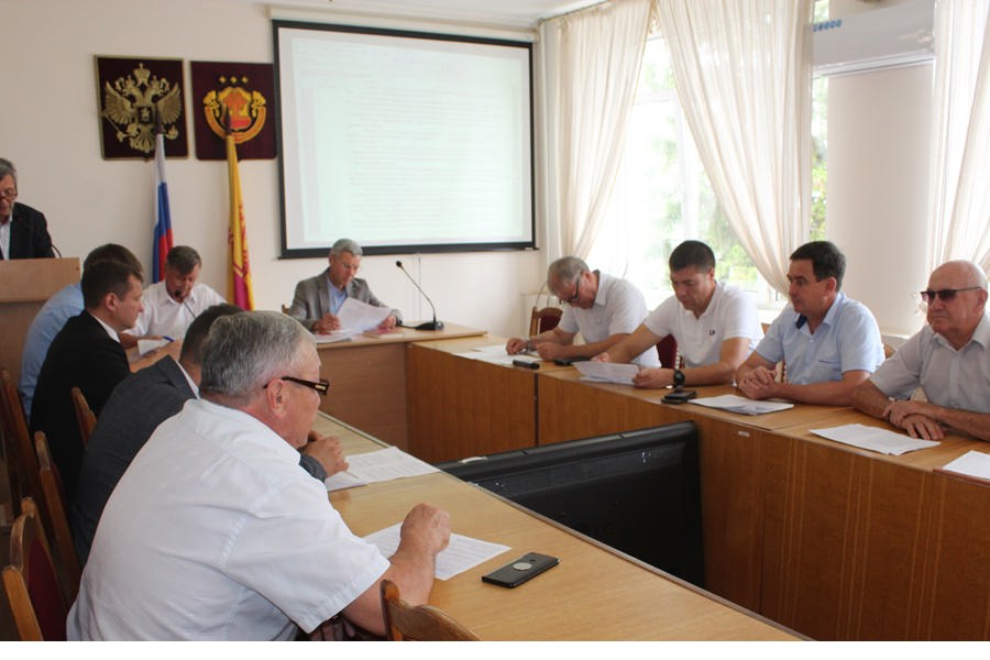 Состоялось четырнадцатое заседание Собрания депутатов Урмарского муниципального округа