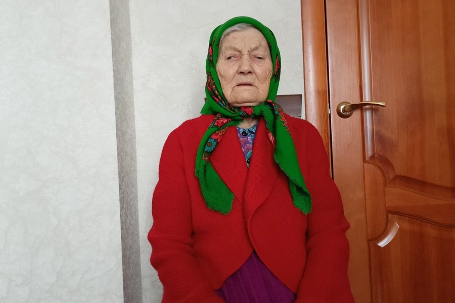 С 90-летним юбилеем поздравляем Тимофееву Елизавету Петровну