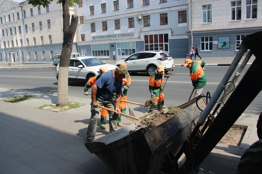 АО «Дорэкс» продолжает текущие работы на дорогах города Чебоксары