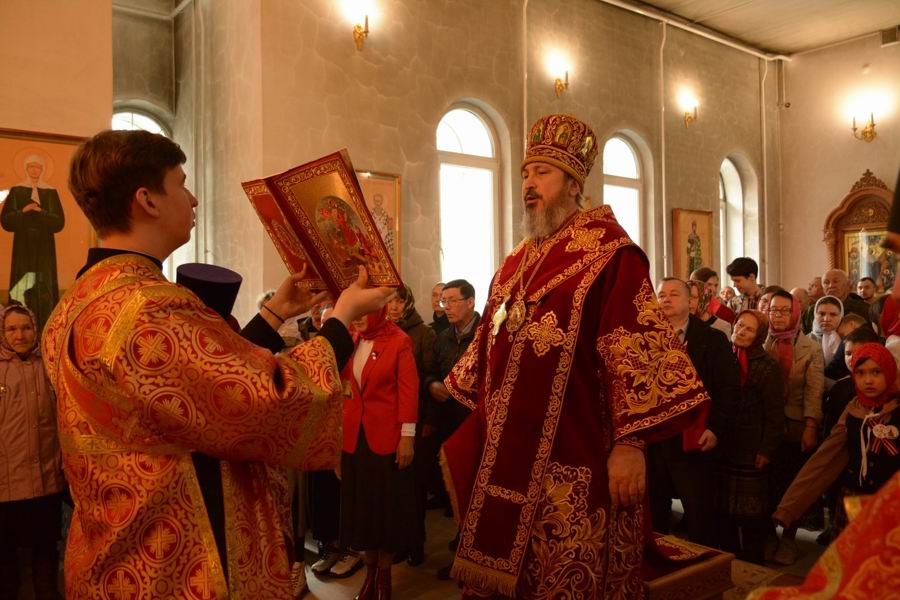 Литургия в Храме святого великомученика Георгия Победоносца п. Вурнары