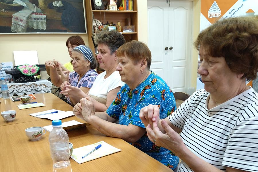 Алатырские пенсионеры активно занимаются нейробикой