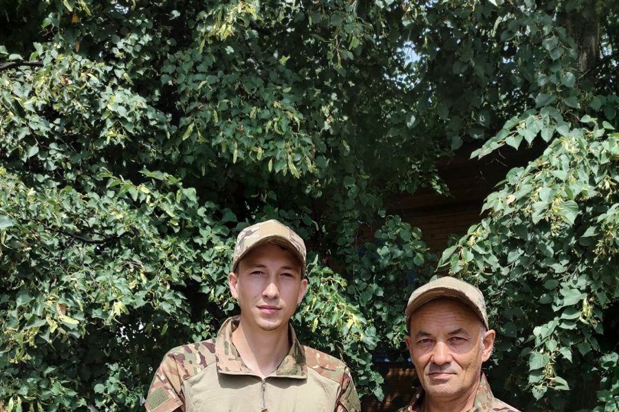 Отец и сын из Ядринского муниципального округа вместе отправились в зону СВО