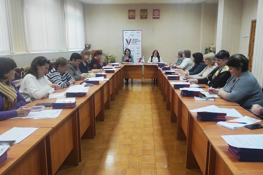 Шумерлинская городская территориальная избирательная комисия провела обучающий семинар